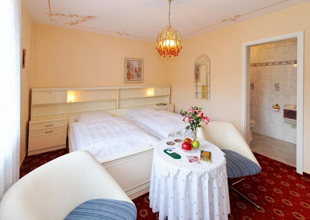 Hotel Garni Regina Гёсвайнштайн Экстерьер фото